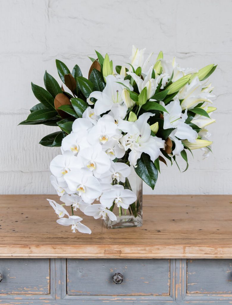 thedeluxewhitefloralvase Village Flowers At Rookwood